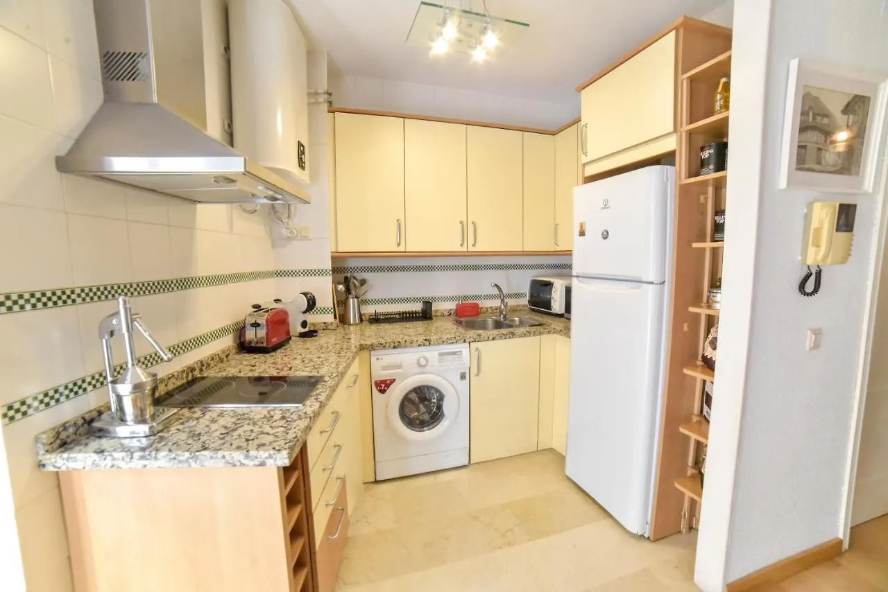 Peace, Pool & Parking At Centre Apartment Seville
